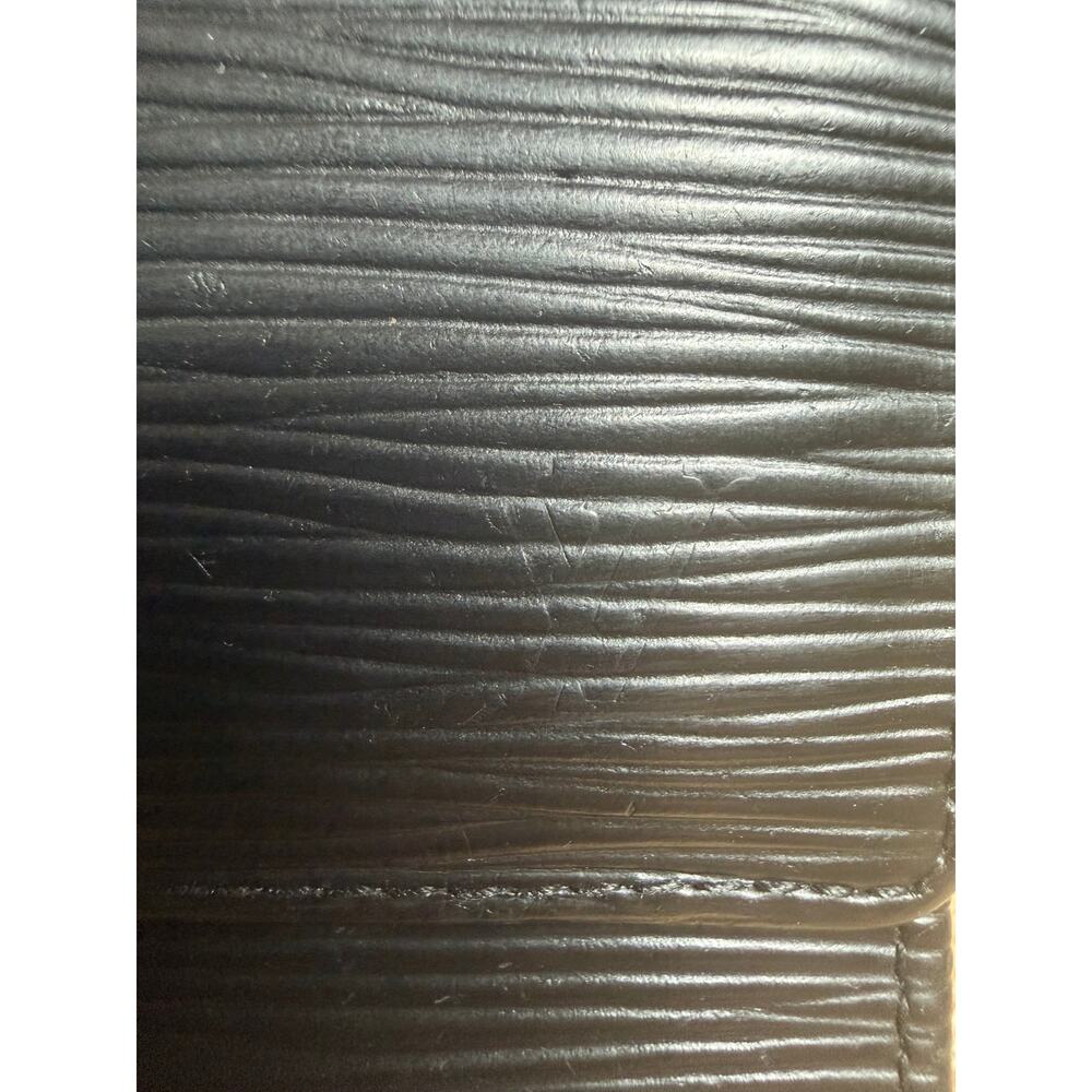 Louis Vuitton Epi Leather Sarah Wallet Black – COA & Dust Bag | Made in Spain - Picture 11 of 12